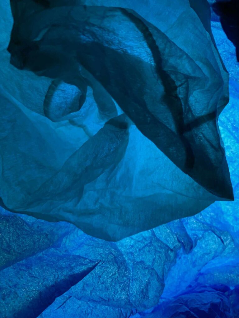 Bild: waste-art blau, ein Abfallbild von Georg Marbet